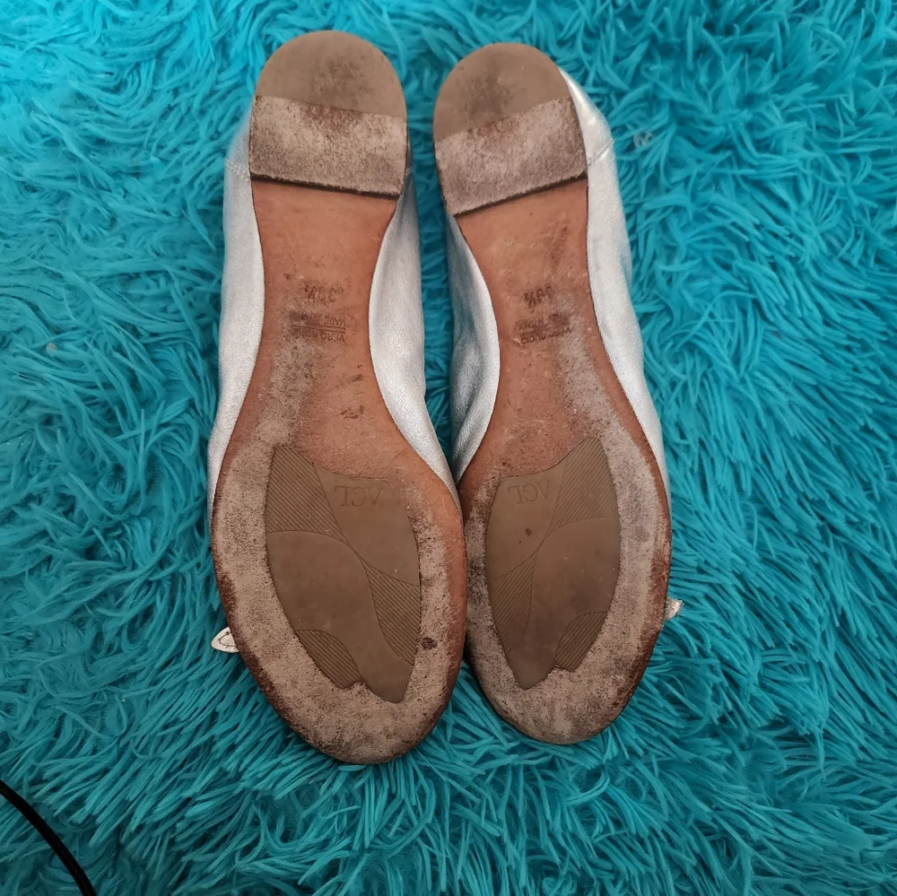 AGL  shoes